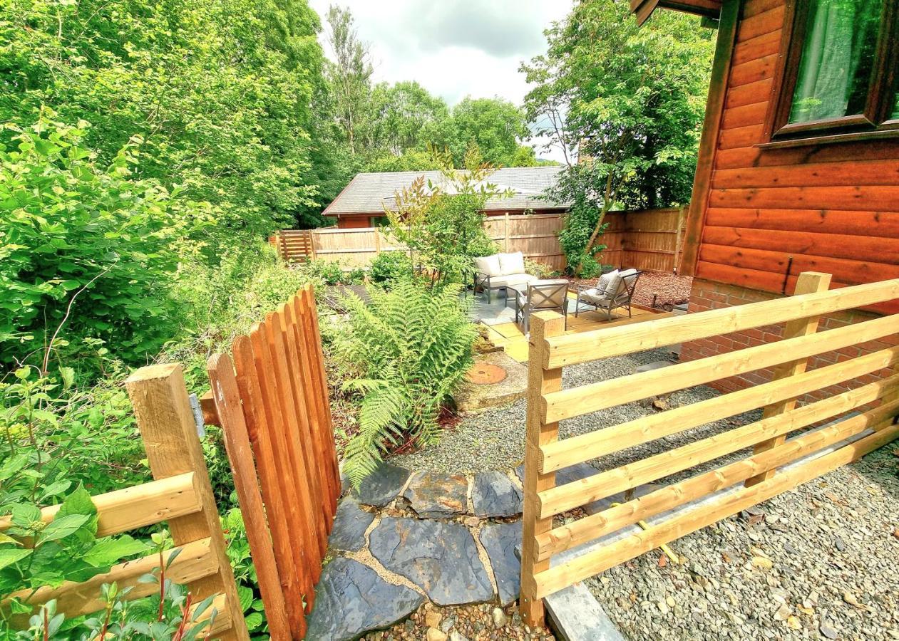 Chalet Luxury Wood With Sauna, Log Burner & Private Woodland Garden - Wnion Wood Llanfachreth