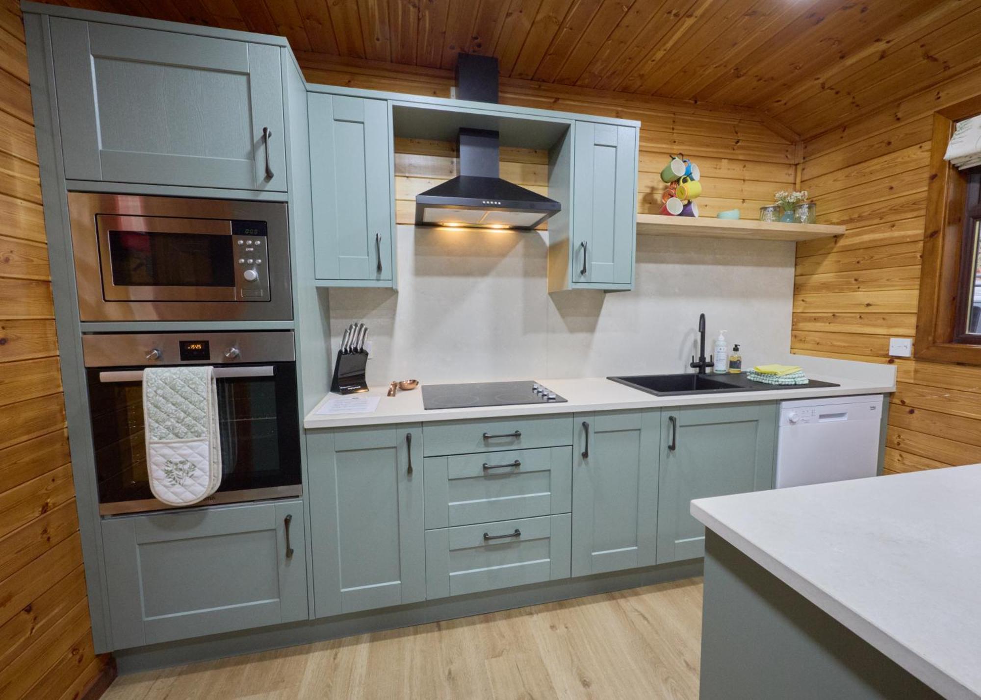 Chalet Luxury Wood With Sauna, Log Burner & Private Woodland Garden - Wnion Wood